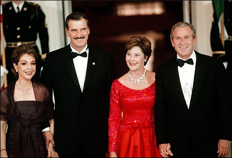 Sept. 5, 2001: Mexican First Lady Martha Sahagun and Mexican President Vicente Fox pose with President George W. Bush and First Lady Laura Bush at the Bushes' first state dinner, held in Fox's honor. (Michael Lutzky/The Washington Post)