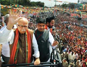 BJP Leader L.K. Advani leading his infamous religious pilgrimage. Image Source: Indian Express