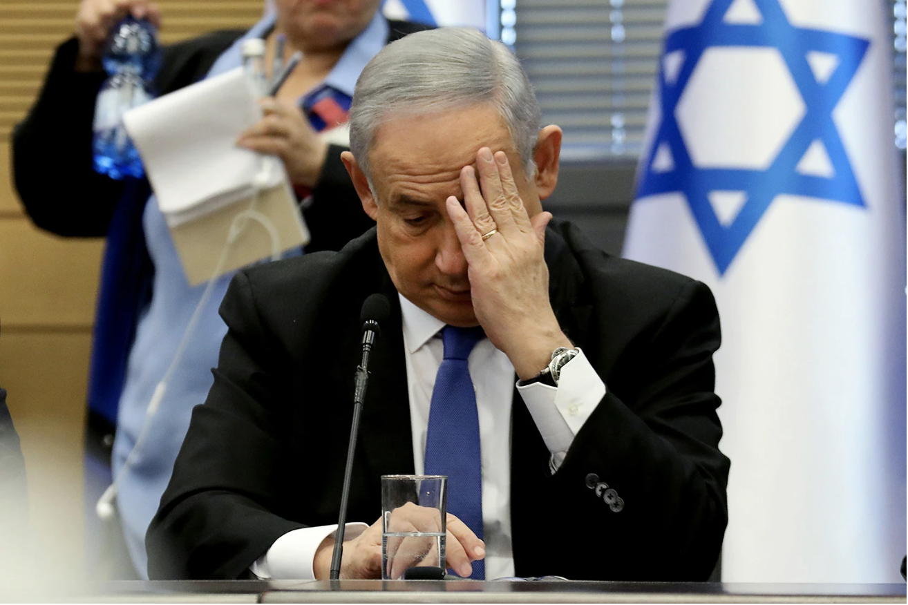 Netanyahu face-palming